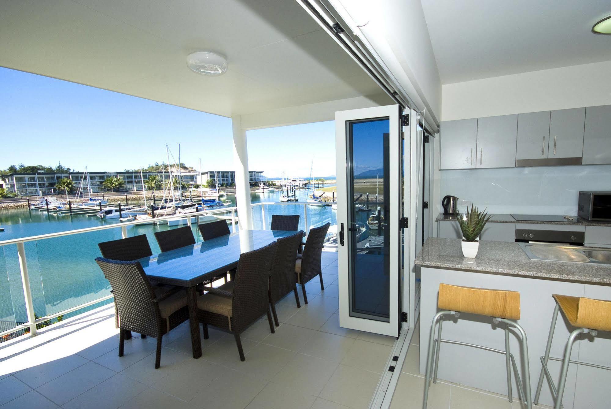 Beachside Magnetic Harbour Apartments Nelly Bay Eksteriør billede