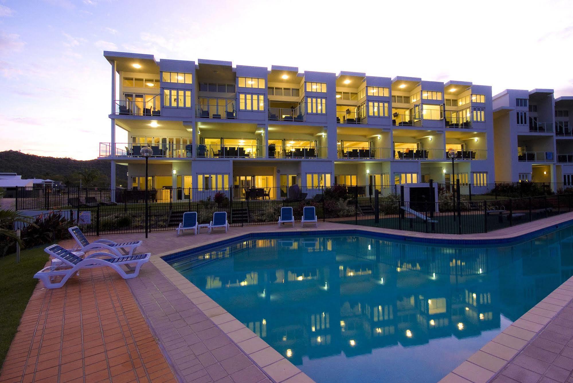 Beachside Magnetic Harbour Apartments Nelly Bay Eksteriør billede