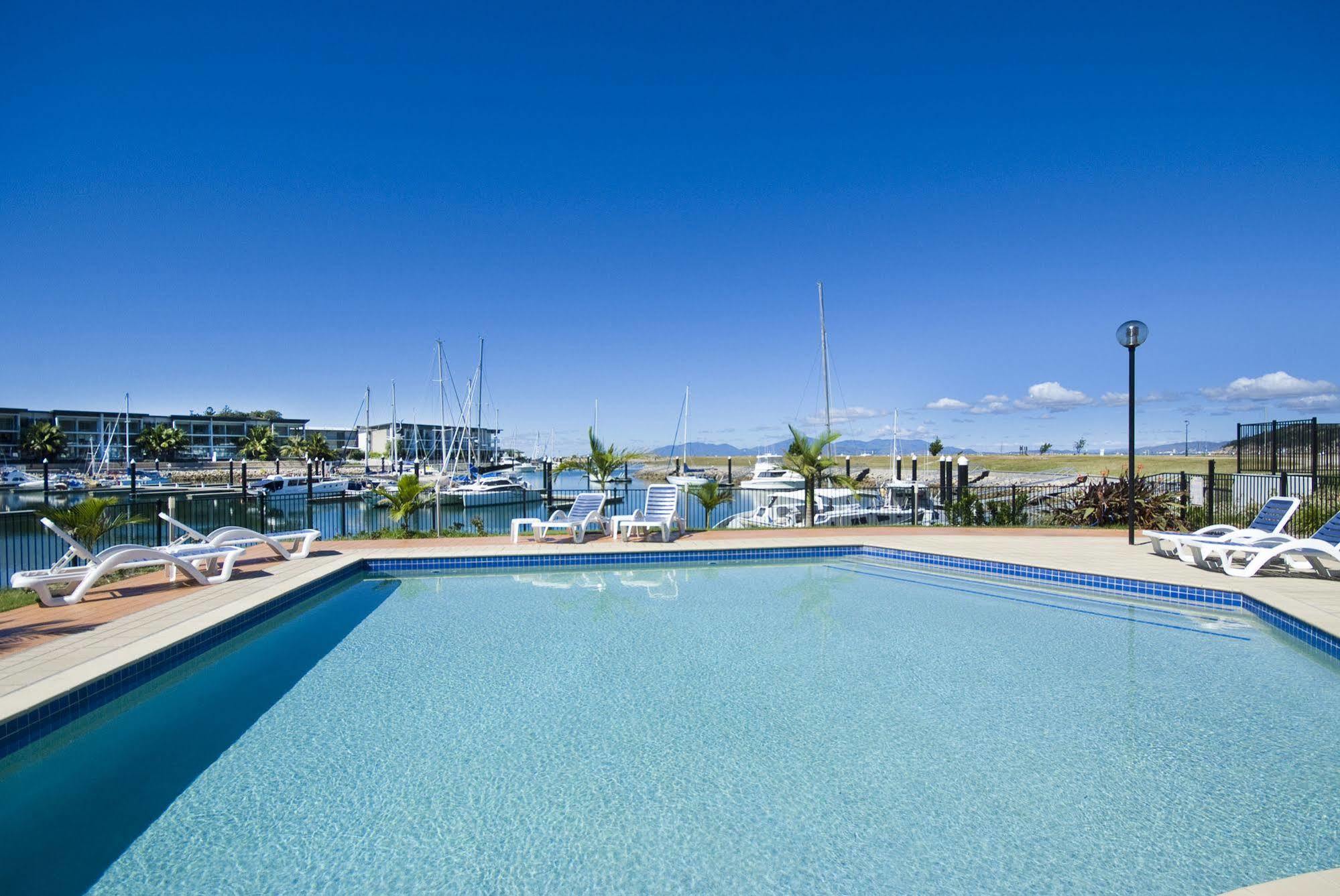 Beachside Magnetic Harbour Apartments Nelly Bay Eksteriør billede