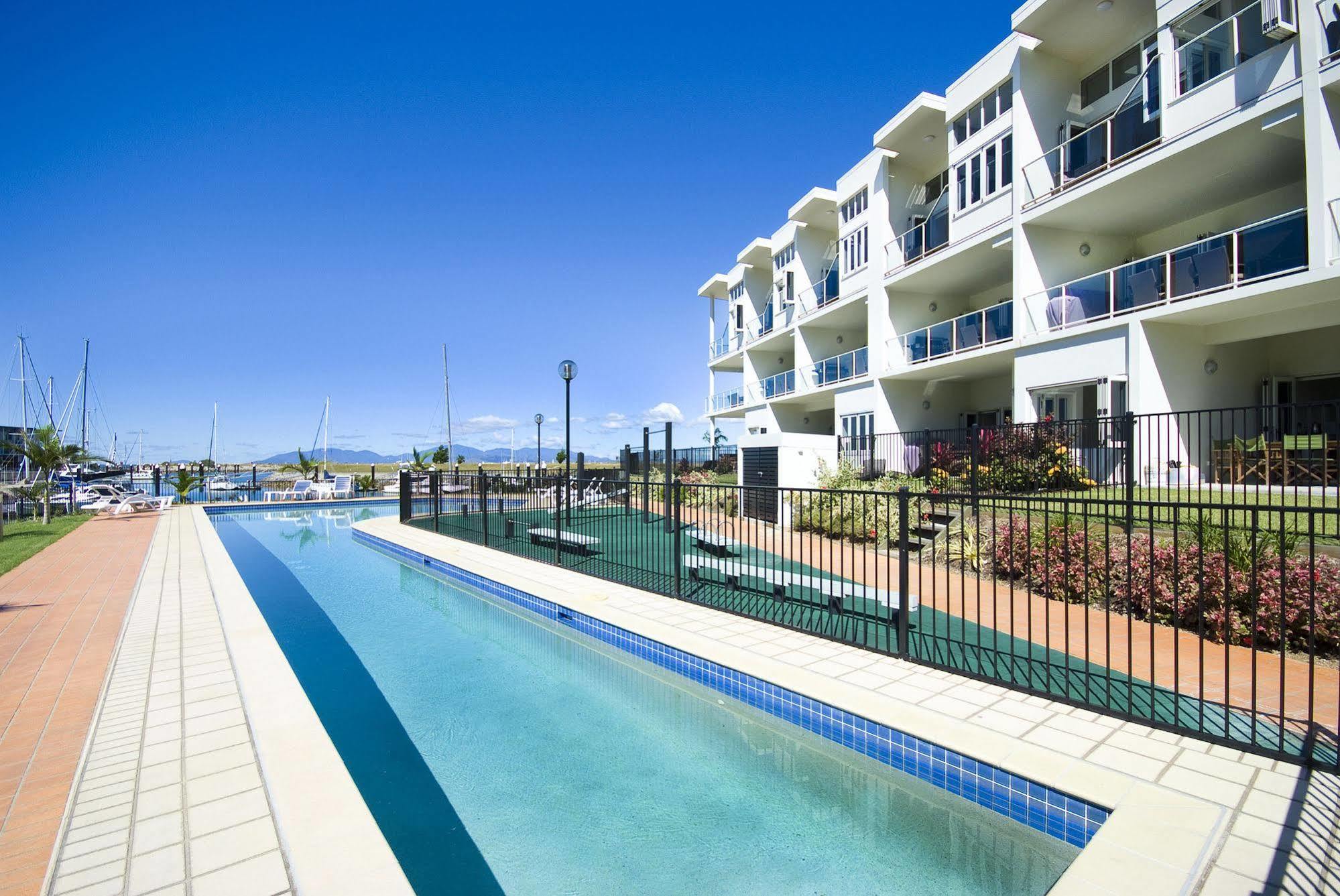 Beachside Magnetic Harbour Apartments Nelly Bay Eksteriør billede